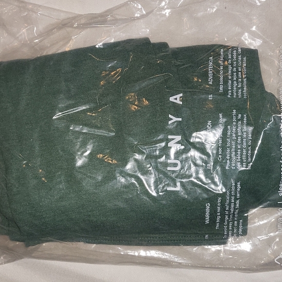 NWOT Restore Pocket Legging - Picture 3 of 4